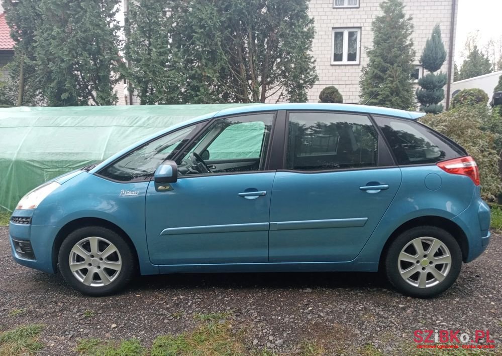 2008' Citroen C4 Picasso photo #3