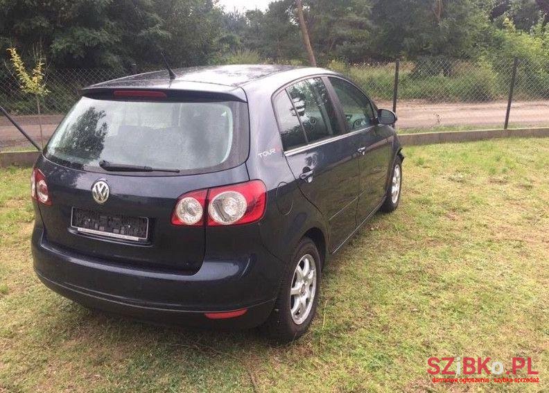 2007' Volkswagen Golf photo #2