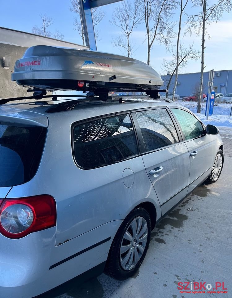 2007' Volkswagen Passat photo #5