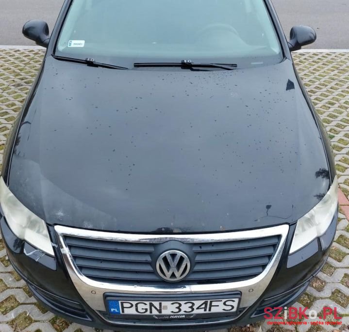 2007' Volkswagen Passat photo #4