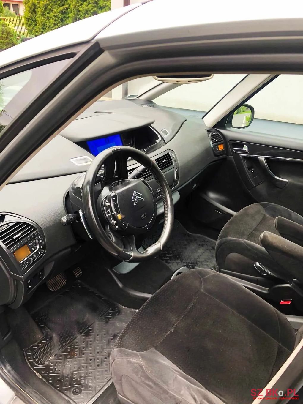 2008' Citroen C4 Picasso photo #6