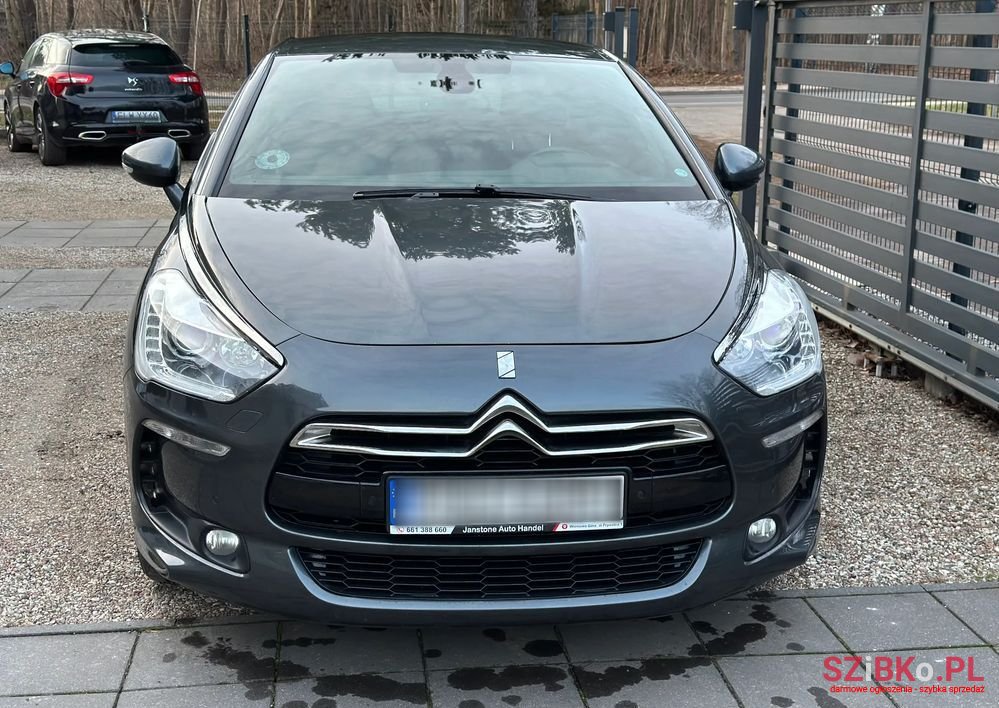2015' Citroen DS5 1.6 Bluehdi Chic photo #1