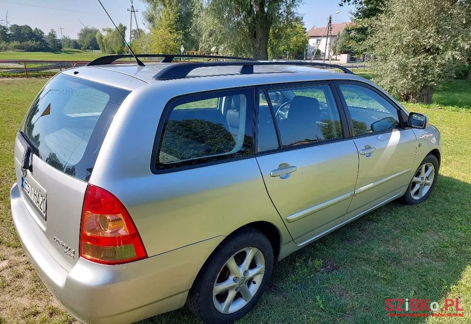 2004' Toyota Corolla photo #3