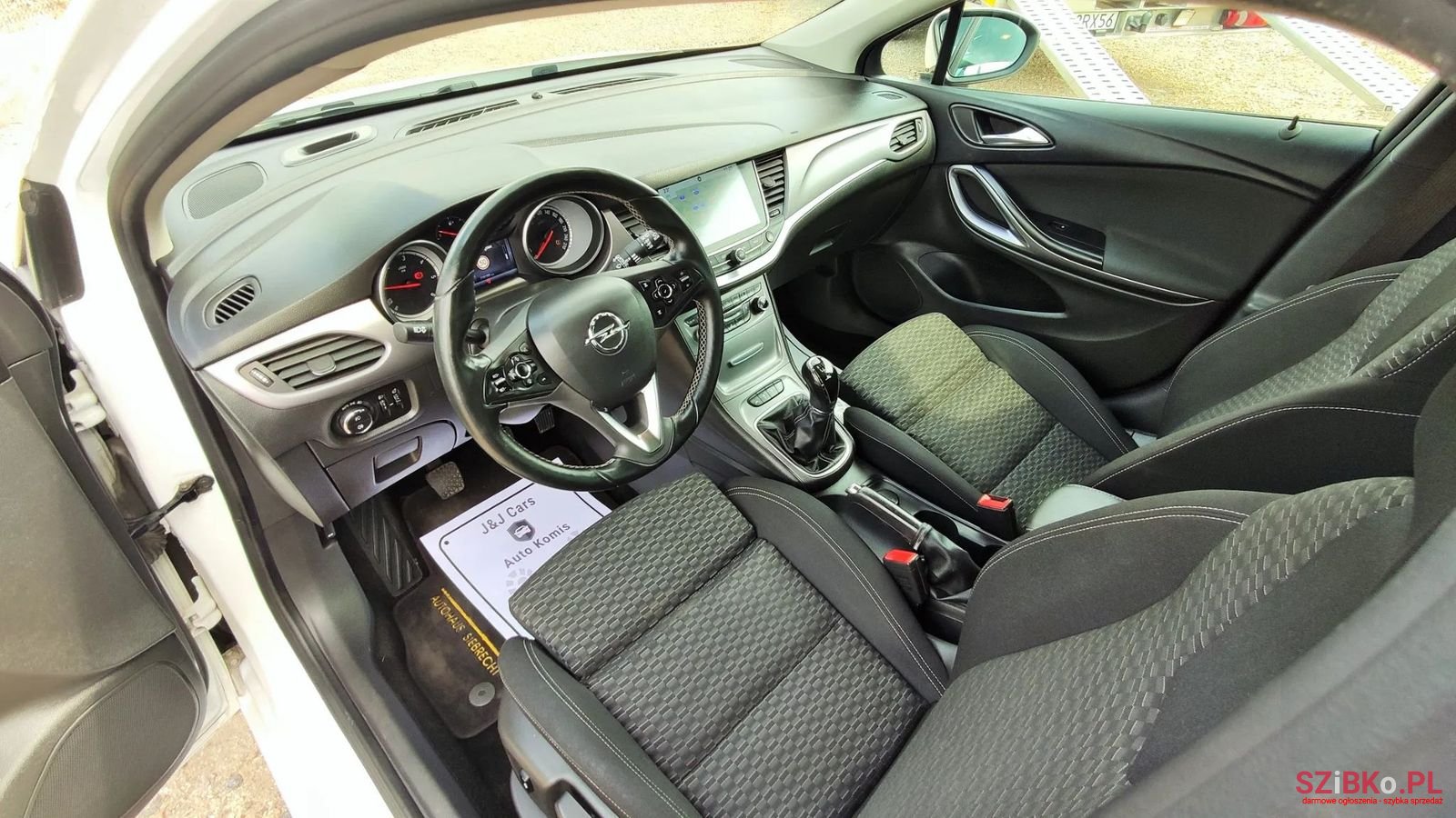 2016' Opel Astra photo #4