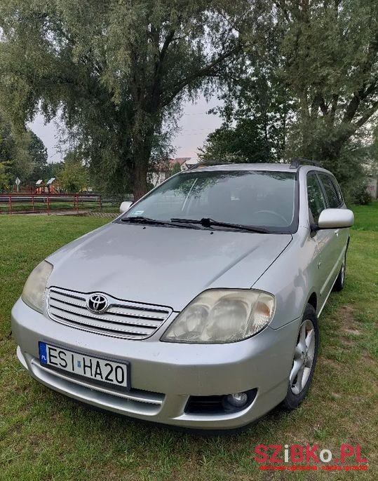 2004' Toyota Corolla photo #2