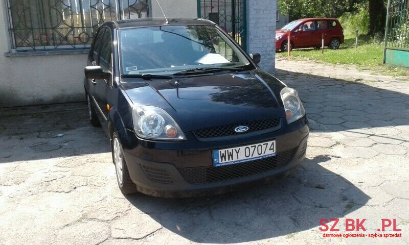 2006' Ford Fiesta photo #3