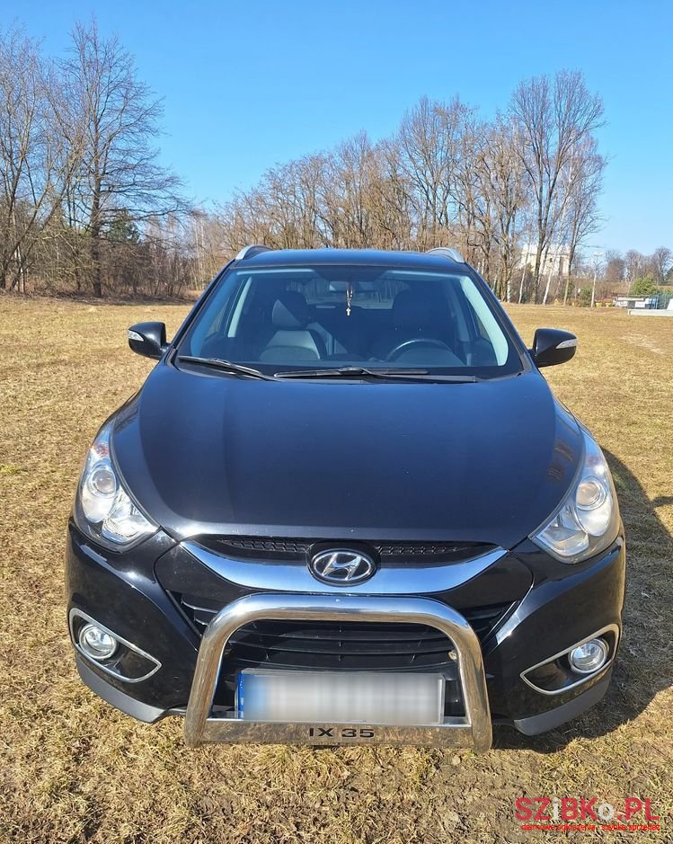 2011' Hyundai ix35 photo #2