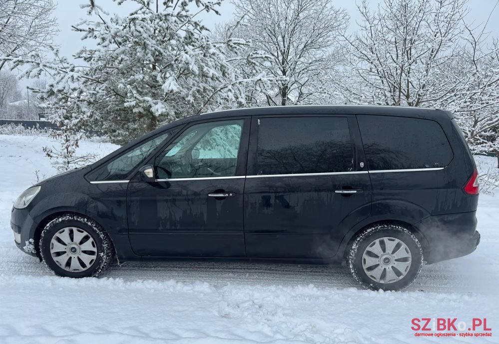 2009' Ford Galaxy 2.0 Tdci Ghia photo #2