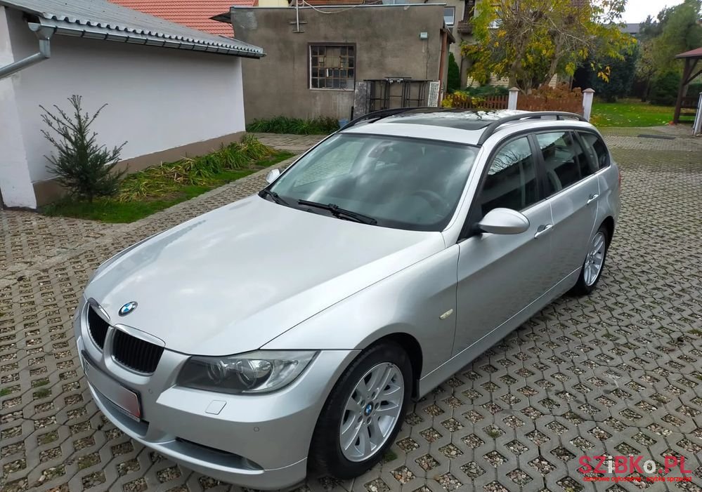 2006' BMW 3 Series 320I photo #2