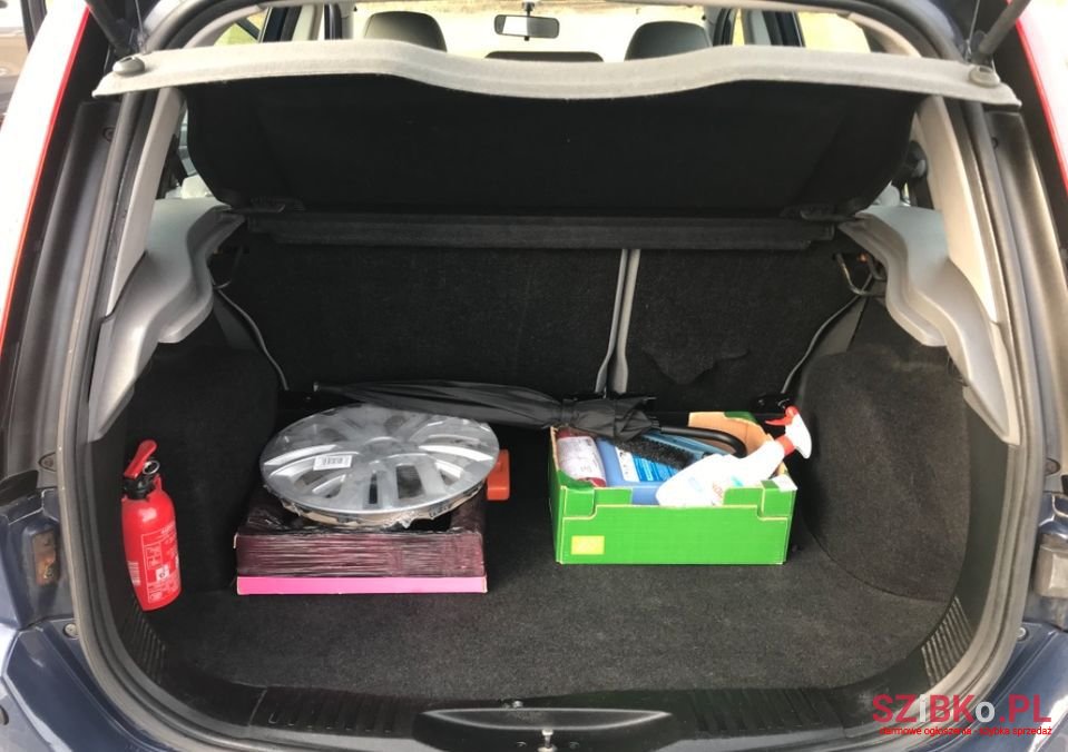 2003' Ford Fusion photo #3