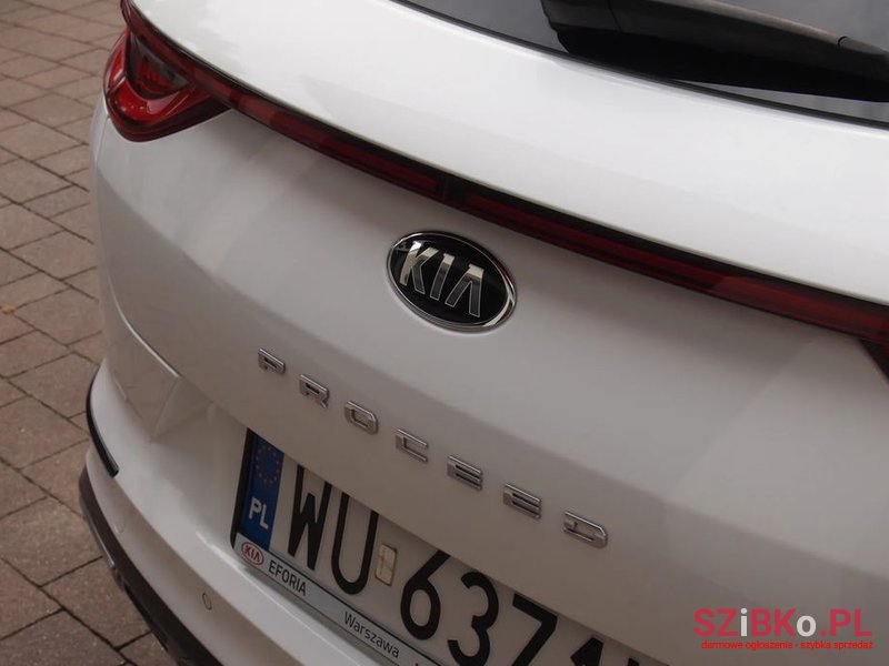 2019' Kia Proceed 1.6 T-Gdi Gt Dct photo #4