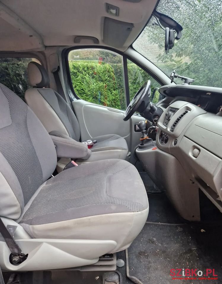 2010' Opel Vivaro 2.5 Cdti L2H1 photo #5