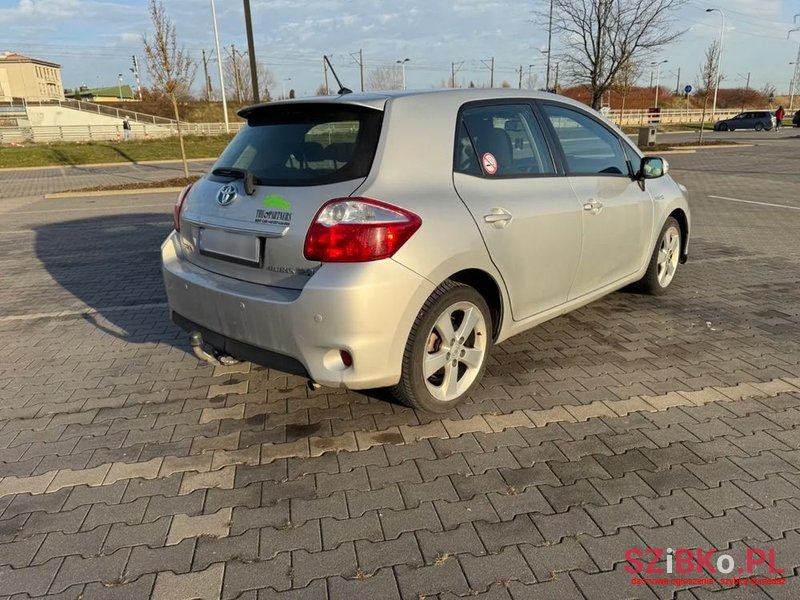 2010' Toyota Auris photo #5