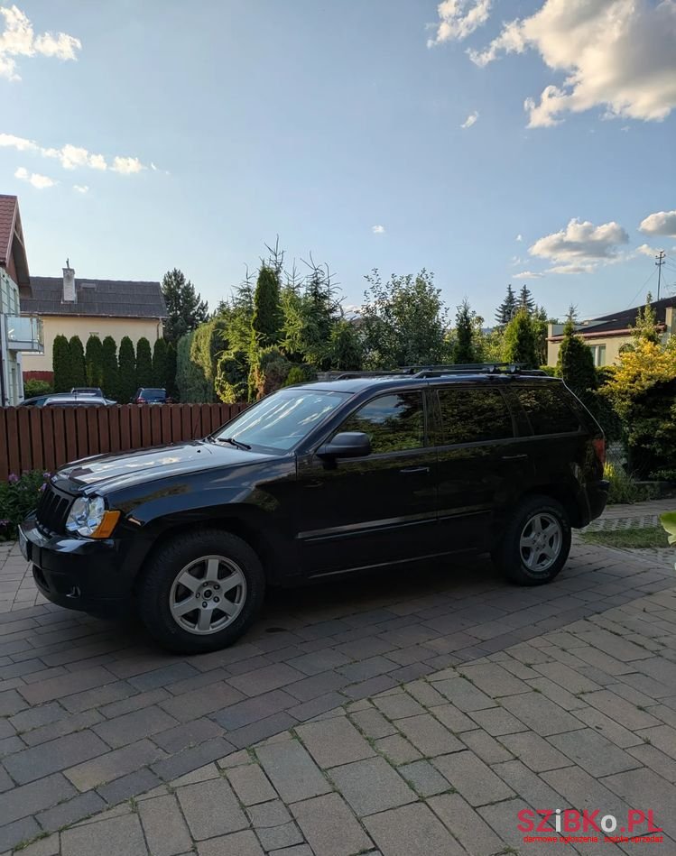 2008' Jeep Grand Cherokee 3.7 4X4 Laredo photo #2