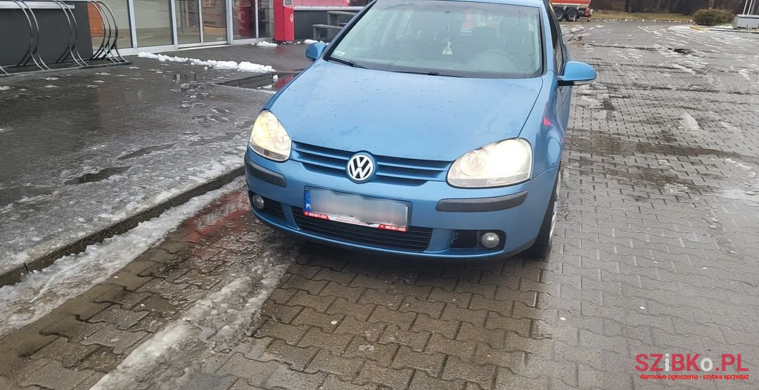 2006' Volkswagen Golf photo #3