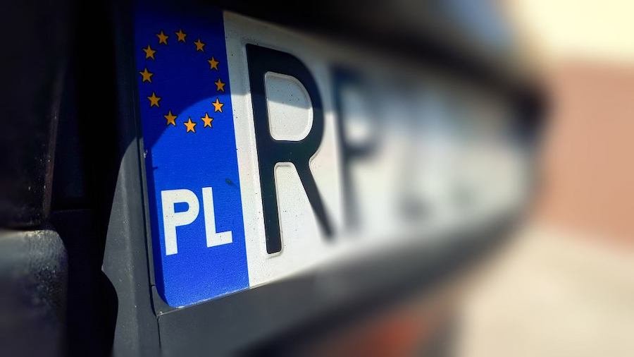 Nowe blachy na Dolnym Śląsku. Co i kiedy zastąpi DX? "Gratka dla miłośników niemieckiej motoryzacji"