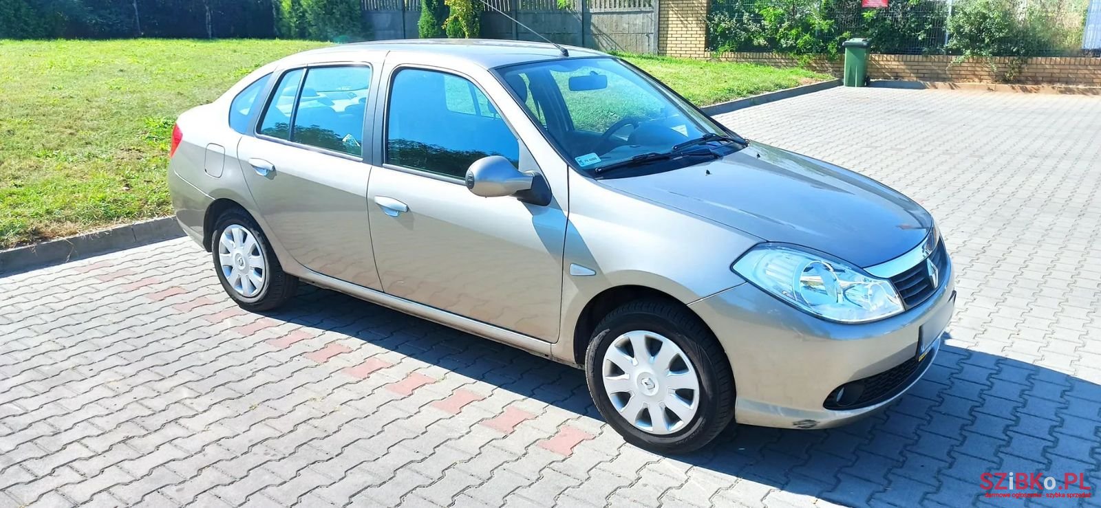 2009' Renault Thalia photo #4