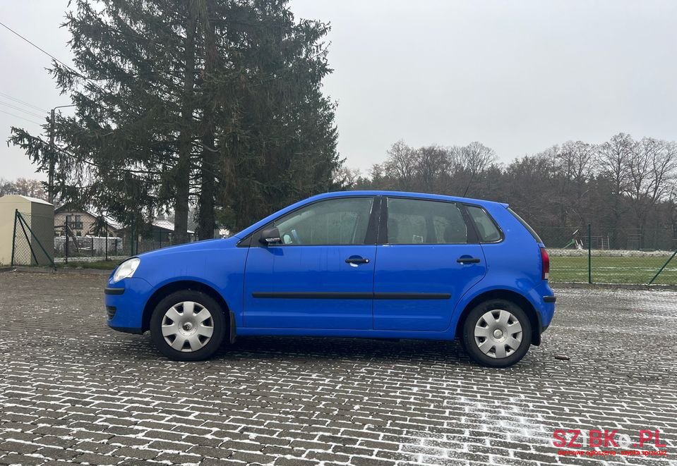 2007' Volkswagen Polo photo #6