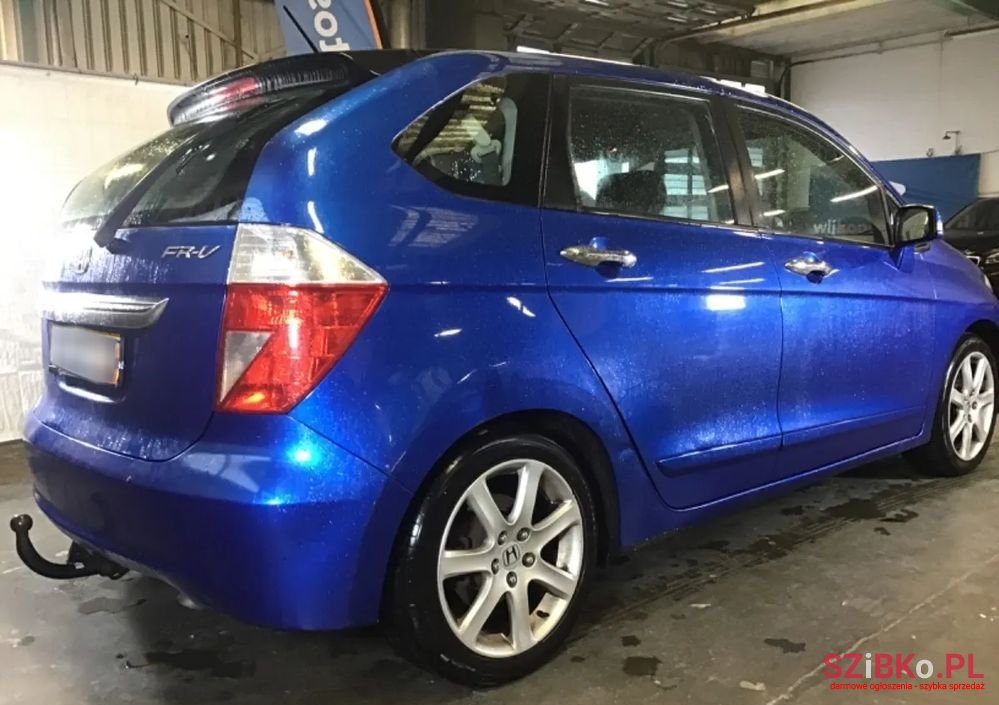 2006' Honda FR-V 1.7 Comfort photo #2