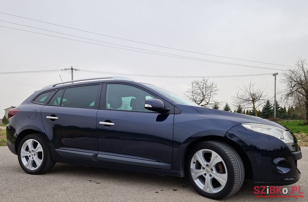 2010' Renault Megane photo #6