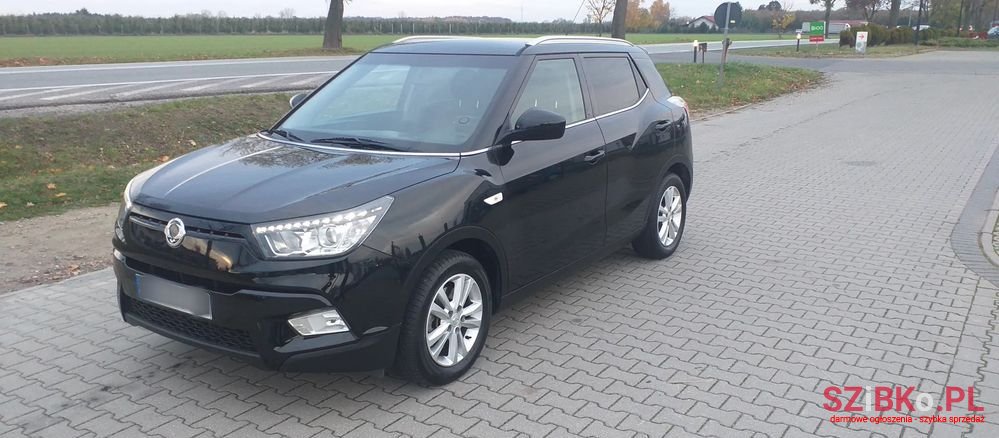 2015' SsangYong Tivoli photo #1