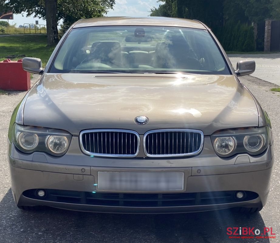 2004' BMW 7 Series photo #1