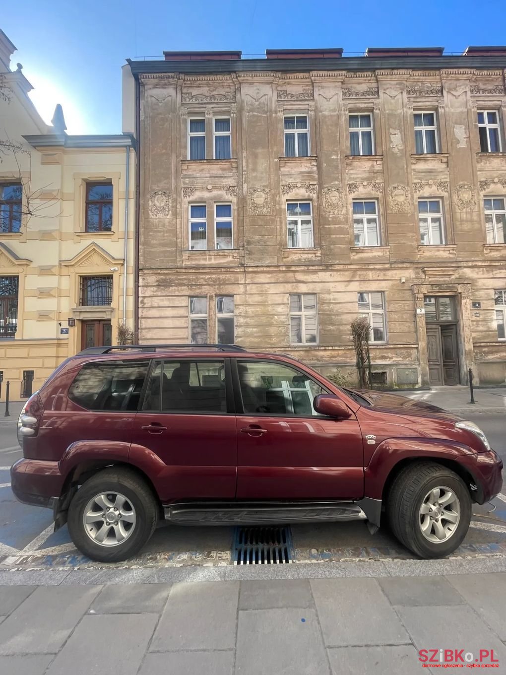 2003' Toyota Land Cruiser photo #3