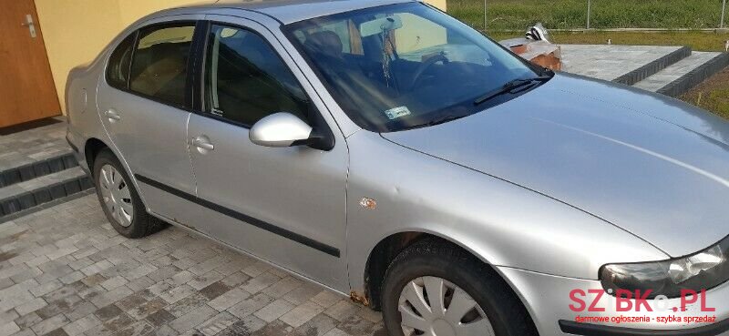 2004' SEAT Toledo photo #2