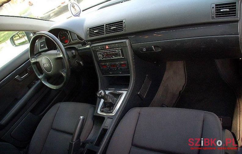 2001' Audi A4 photo #2