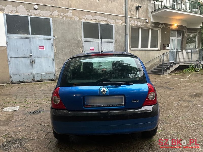 2005' Renault Clio photo #6
