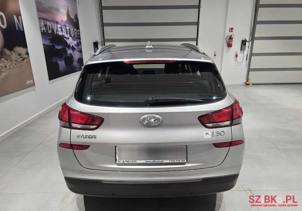 2022' Hyundai i30 1.5 Dpi Classic + photo #5