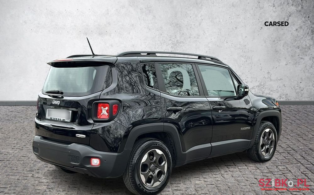 2017' Jeep Renegade photo #5