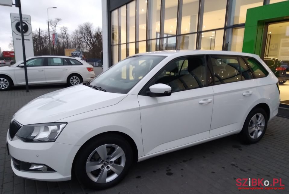 2016' Skoda Fabia photo #4