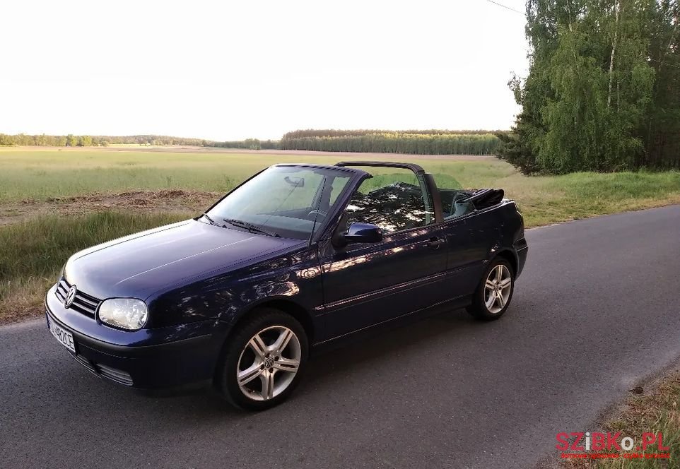 2000' Volkswagen Golf photo #1