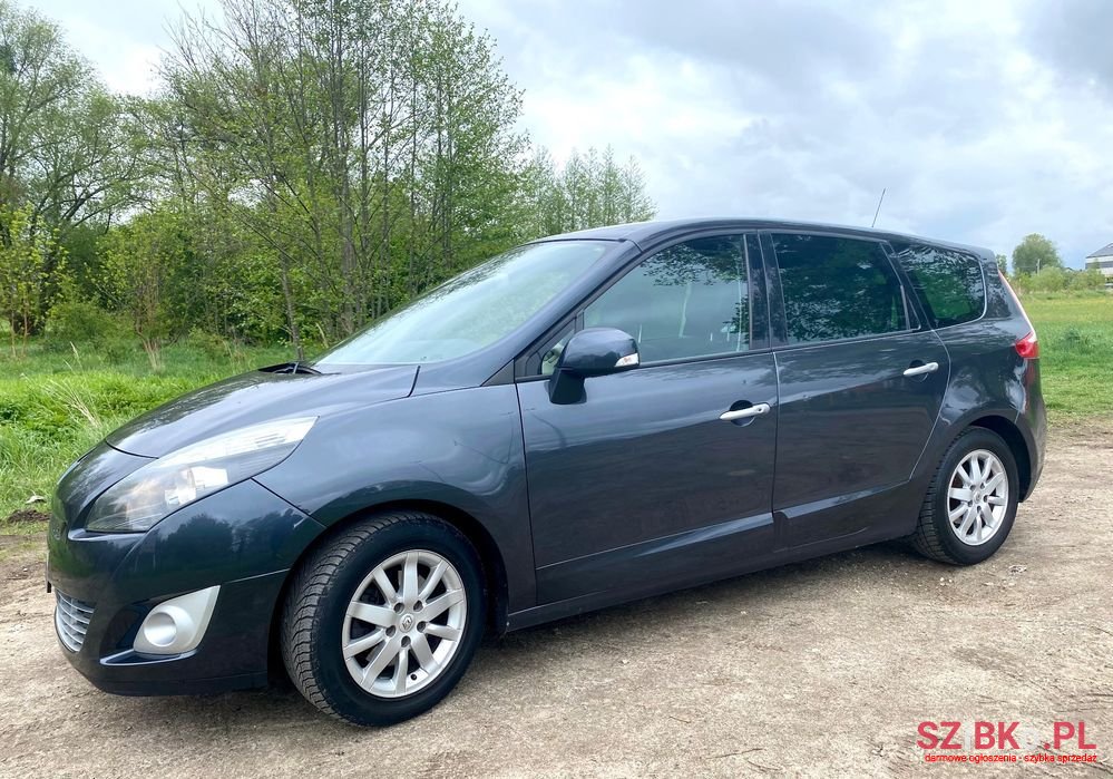 2009' Renault Grand Scenic photo #3