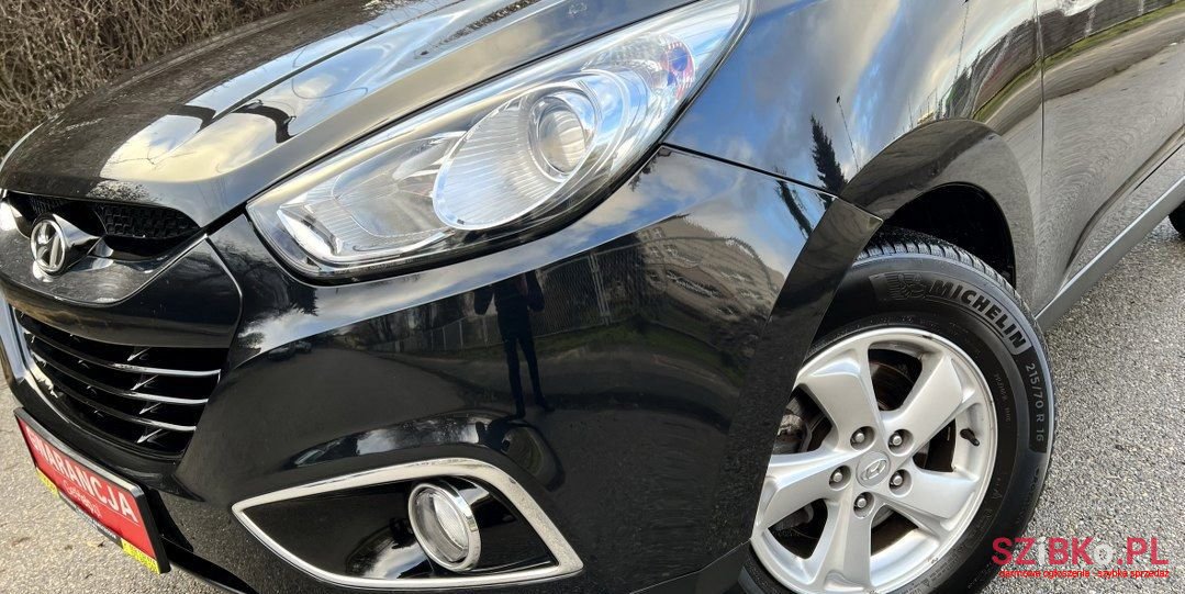 2011' Hyundai ix35 photo #1