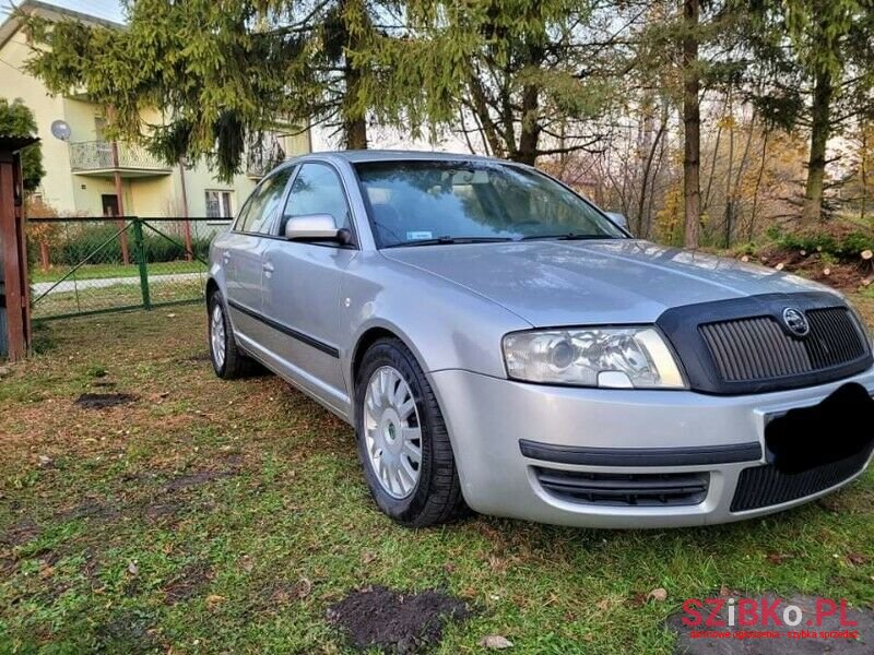 2002' Skoda Superb photo #2