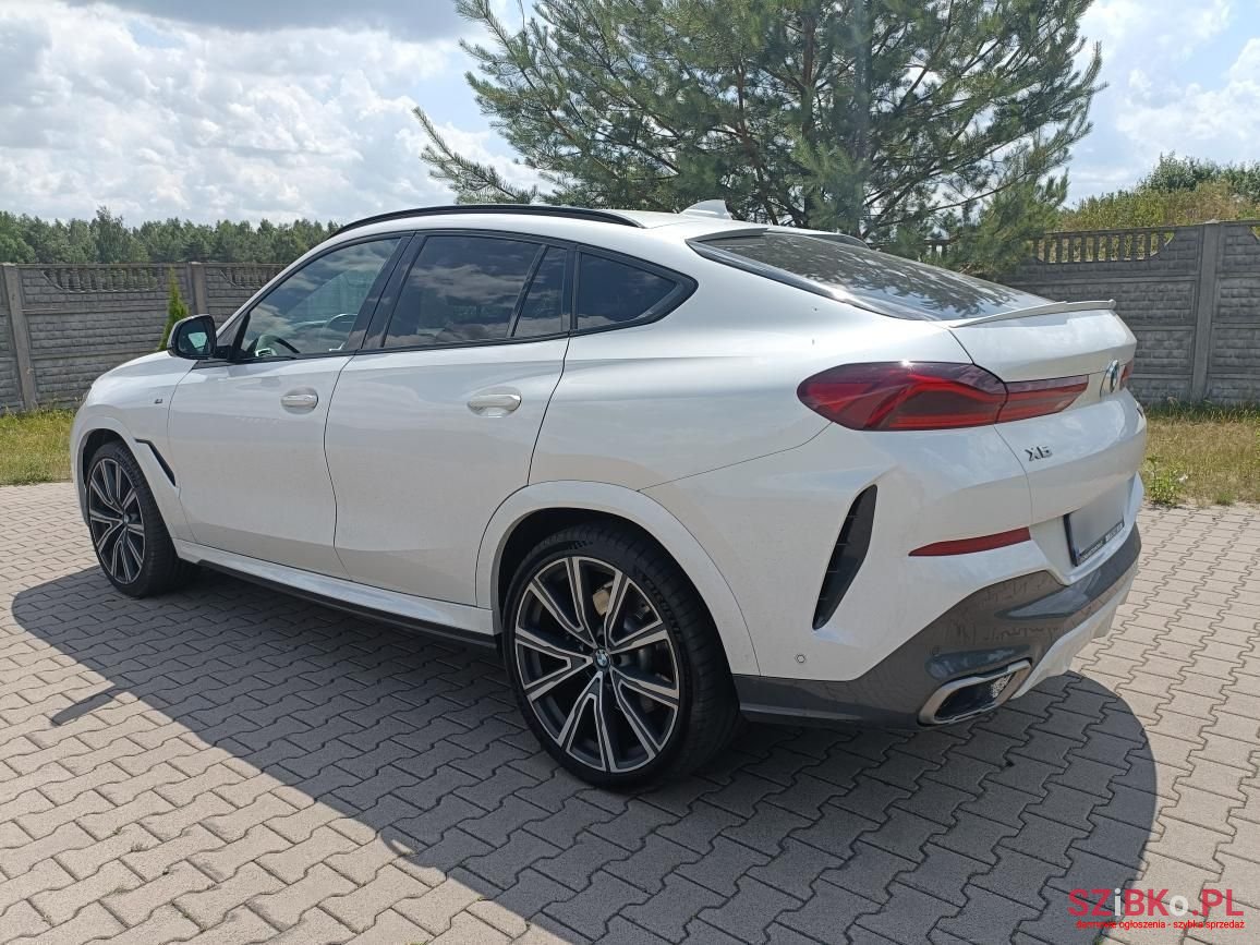 2020' BMW X6 photo #5