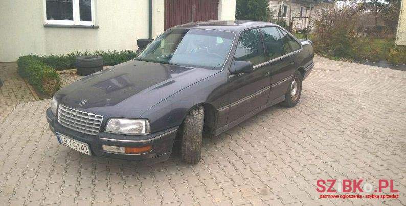 1992' Opel Senator photo #1