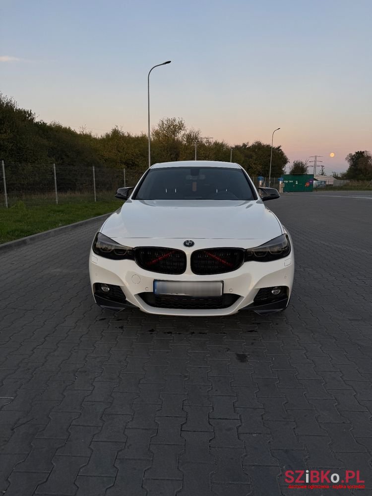 2016' BMW 3Gt 320D Xdrive M Sport photo #3