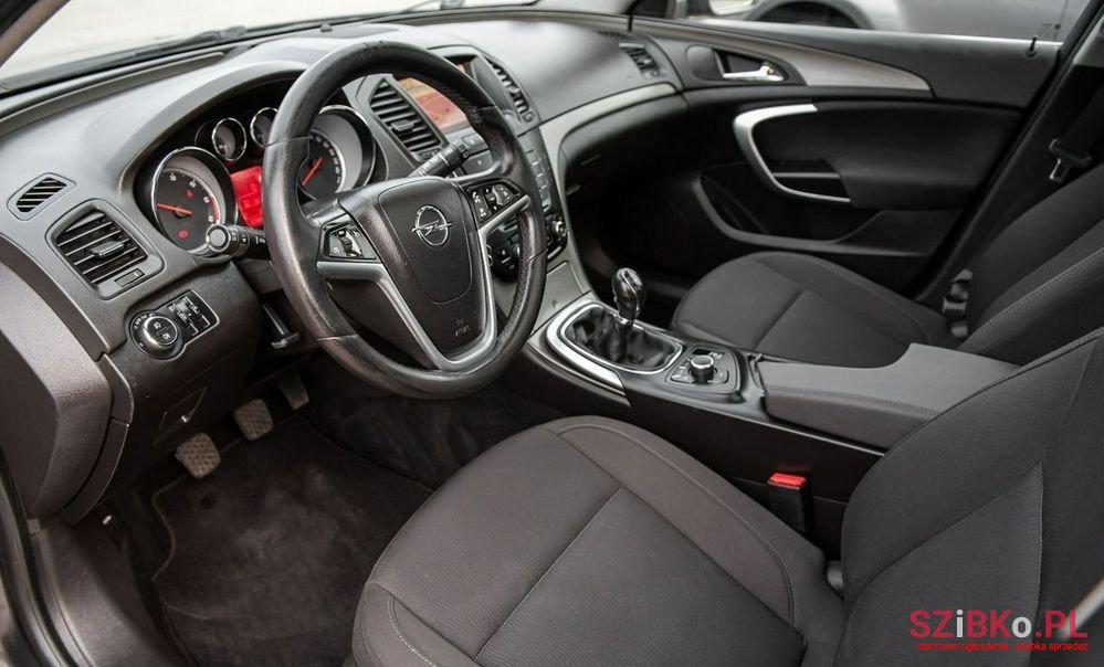2012' Opel Insignia photo #6