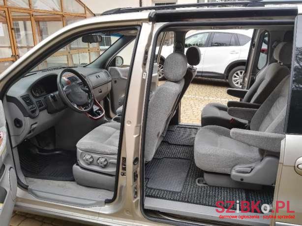 2006' Kia Carnival photo #4