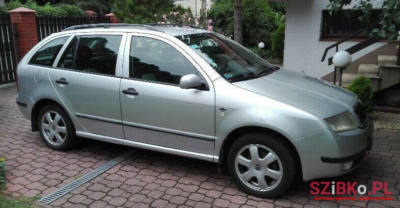 2004' Skoda Fabia photo #1