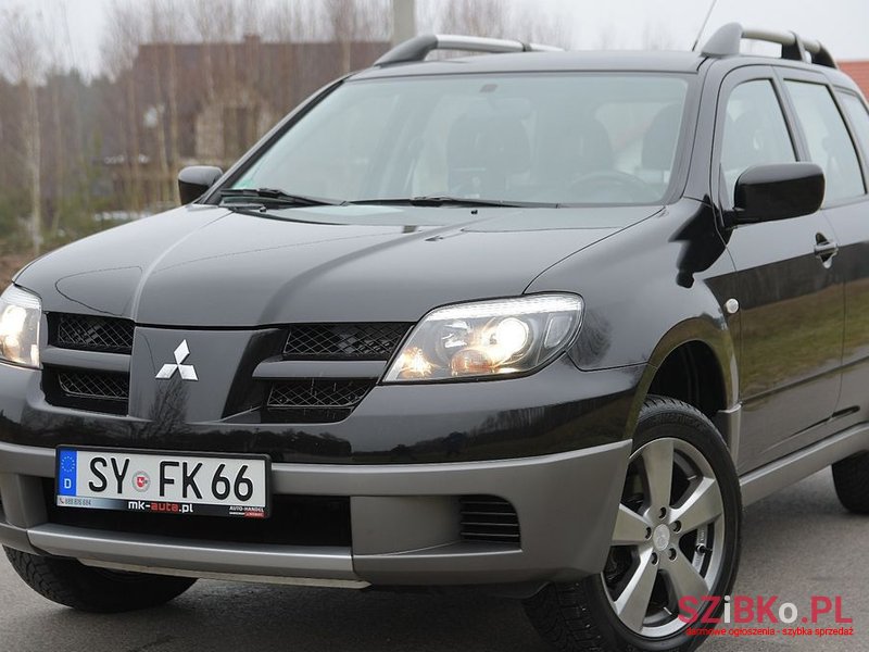 2003' Mitsubishi Outlander photo #1