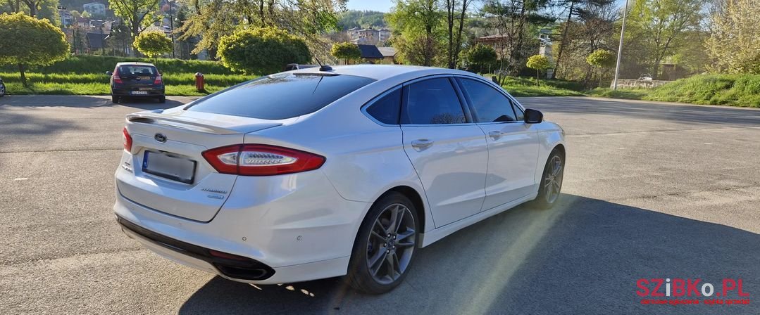 2013' Ford Fusion photo #4