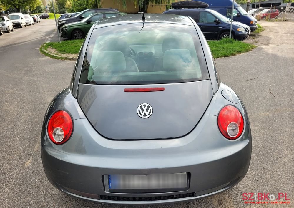 2006' Volkswagen New Beetle 1.4 photo #6