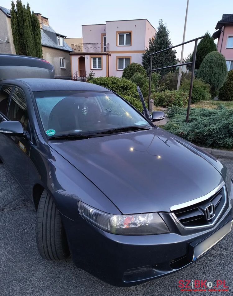 2003' Honda Accord 2.0 Comfort photo #1