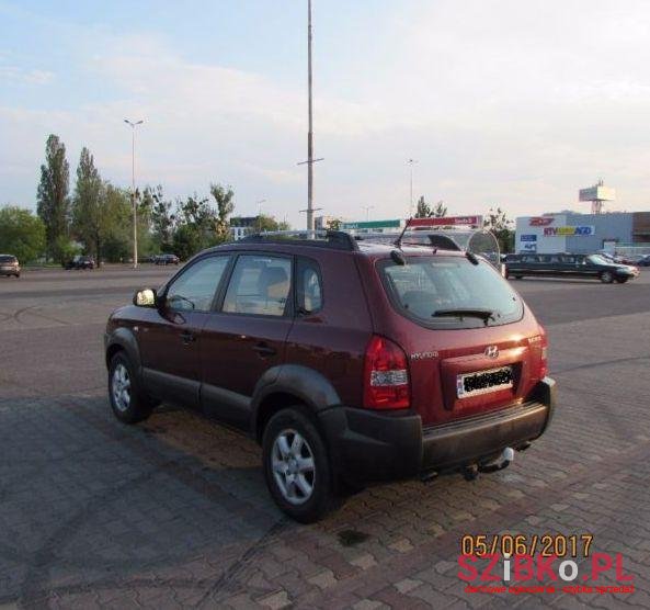 2005' Hyundai Tucson photo #2