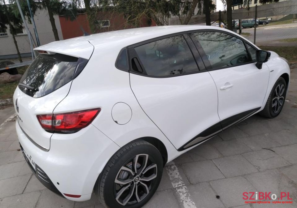 2017' Renault Clio photo #5