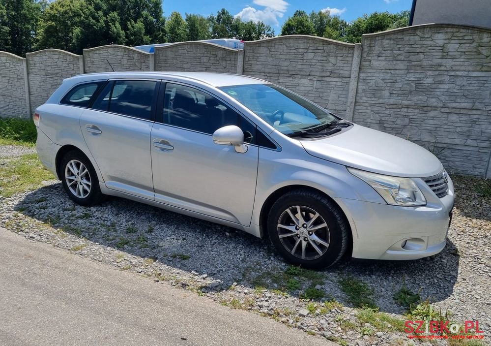 2011' Toyota Avensis 2.0 D-4D Luna photo #3